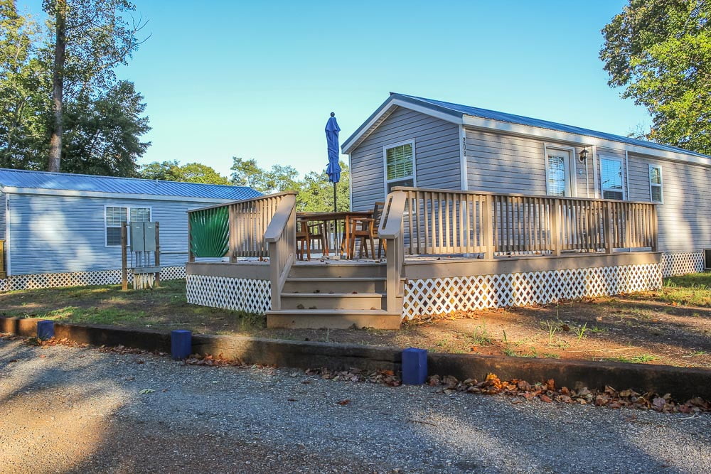 Home Madison Vines Accommodations, Madison Vines RV Resort & Cottages
